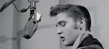 Elvis en la grabación de uno de sus discos